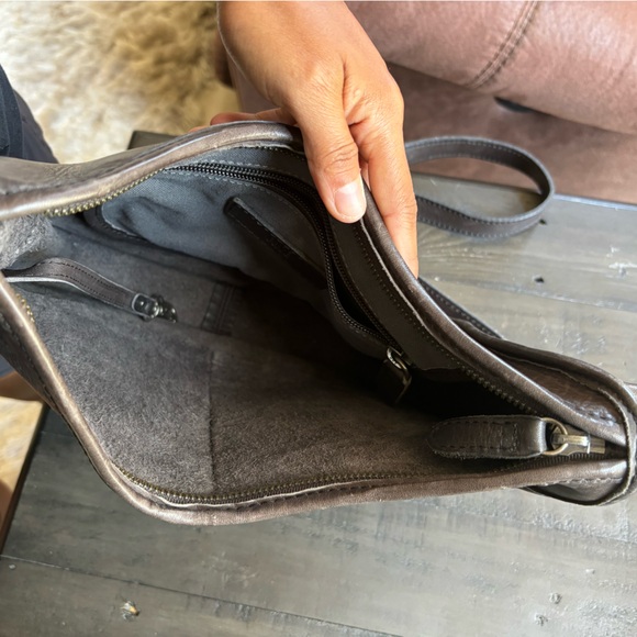 Frye | Cara Saddle Leather Crossbody Bag - Picture 5 of 7